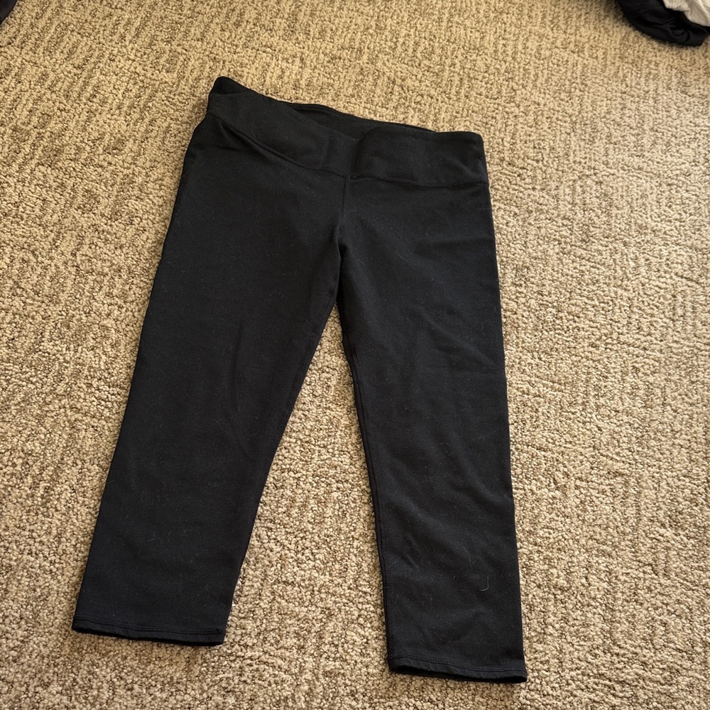 Fabletics Black Cropped Leggings
